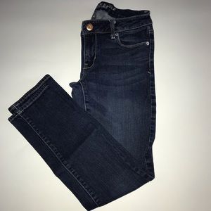 American Eagle dark was skinny jean 4 SHORT